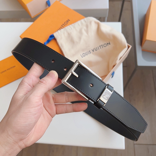 ルイヴィトンベルト細部ディテール